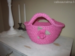 Pinkki_kahvallinen_kori_ruusulla_2